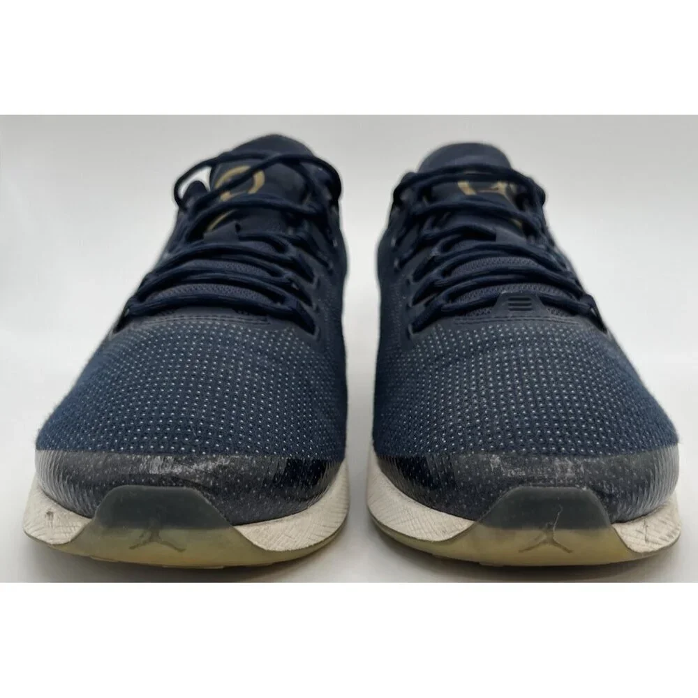 JORDAN ZOOM TENACITY RE2PECT Navy White Men’s Size 9.5 Athletic Shoes A01556-402